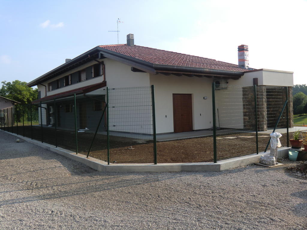 Alloggio Agrituristico Ai Tre Castelli Moruzzo Экстерьер фото